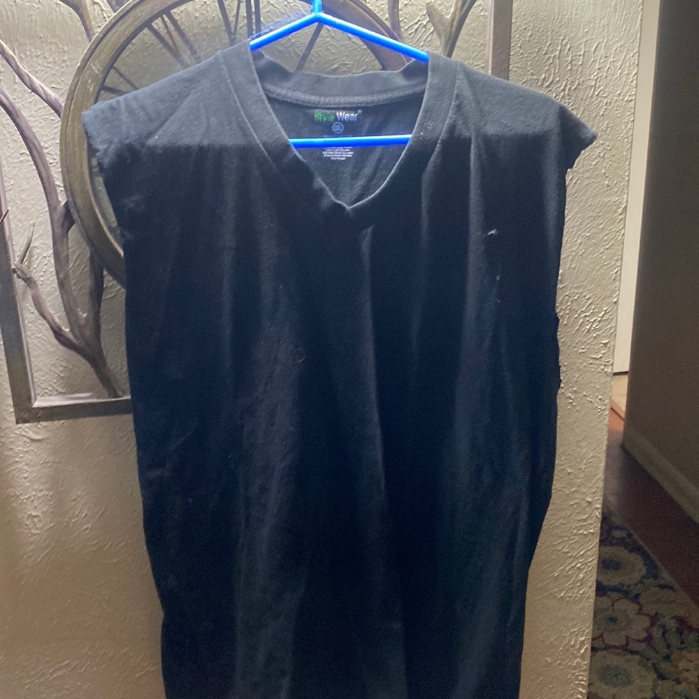 Wholesale1 jacket,2 men’s shirts,5 girls shirts,2 girls pants,cargo shorts